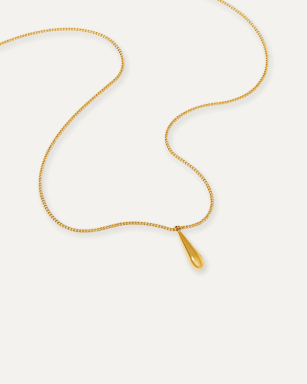 Saria Pendant Necklace